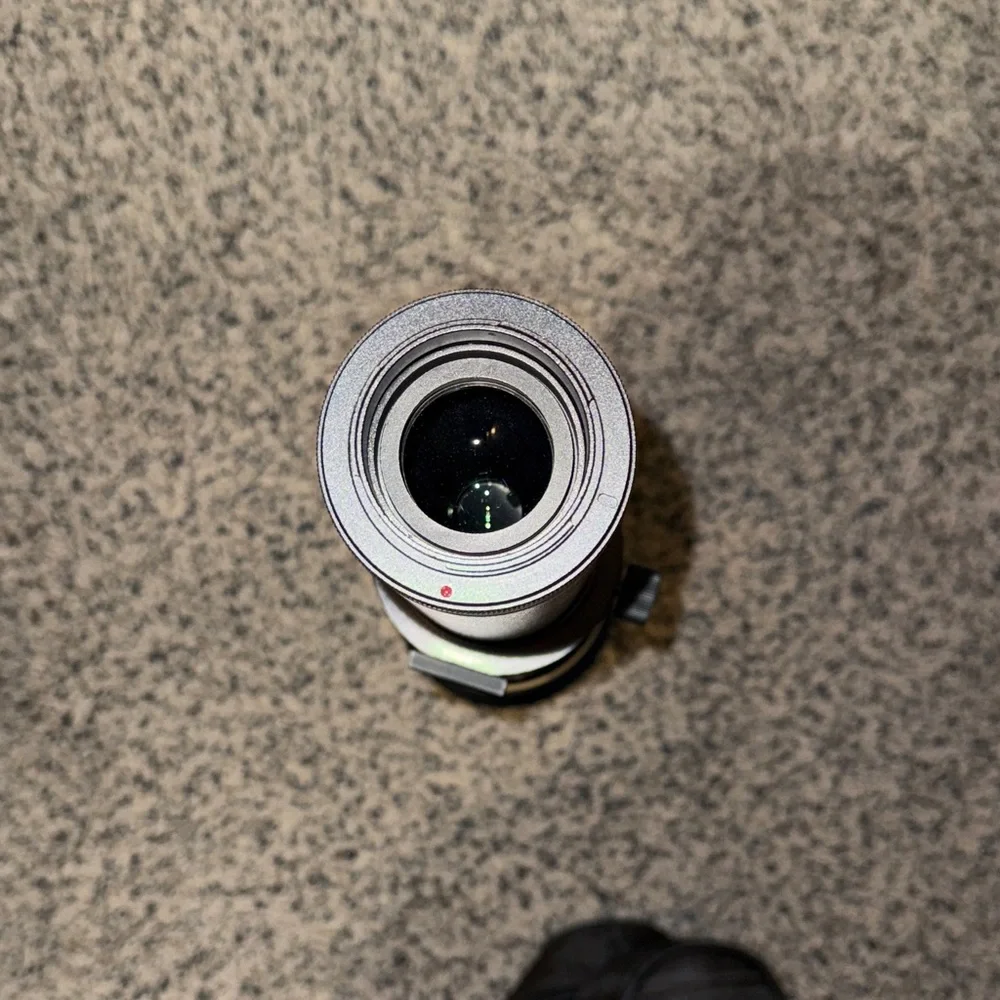 White and Black Telephoto Camera Lens - Picture 6 of 7